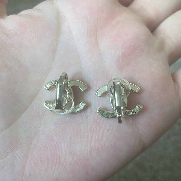 Chanel clip on earrings - silver color - Picture 2 of 4